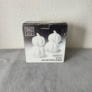 Table Tops Gallery Harvest Set Of 2 Pumpkins Salt & Pepper Shakers